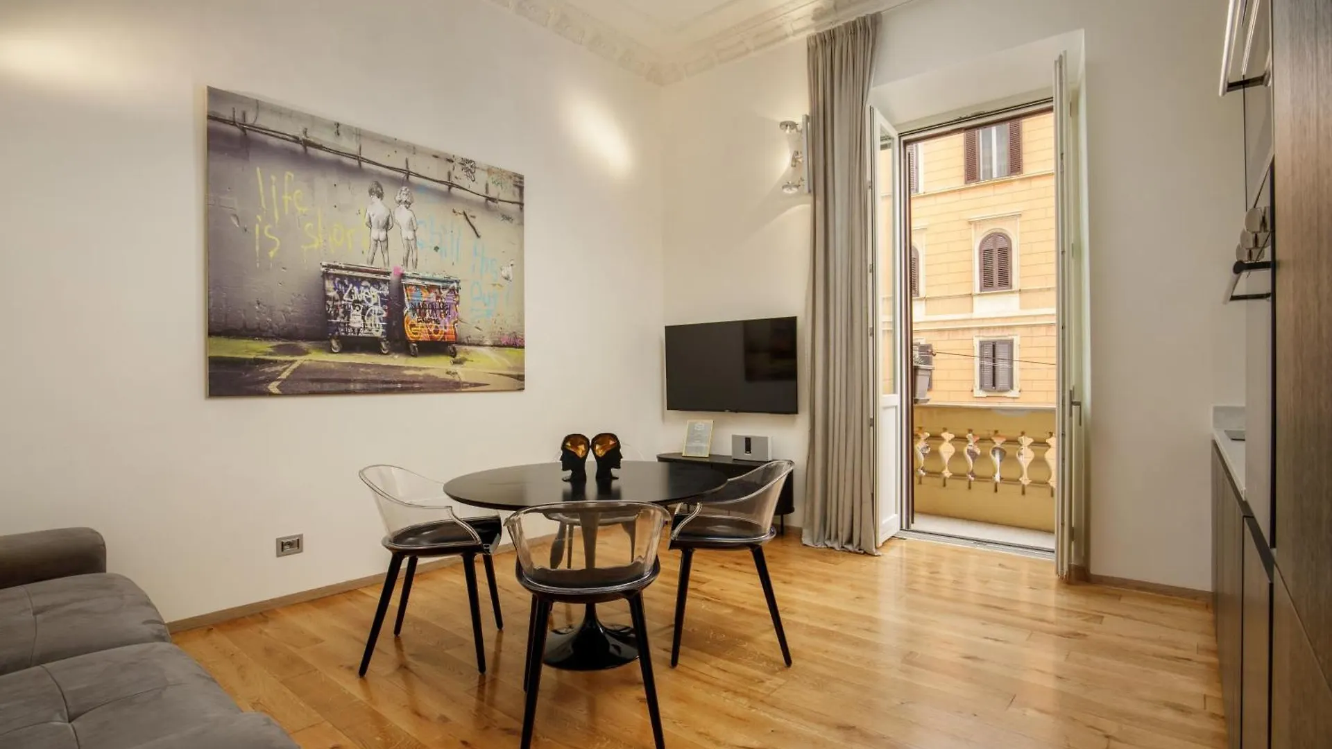 Porta Castello Charme Apartment Rome 0*,