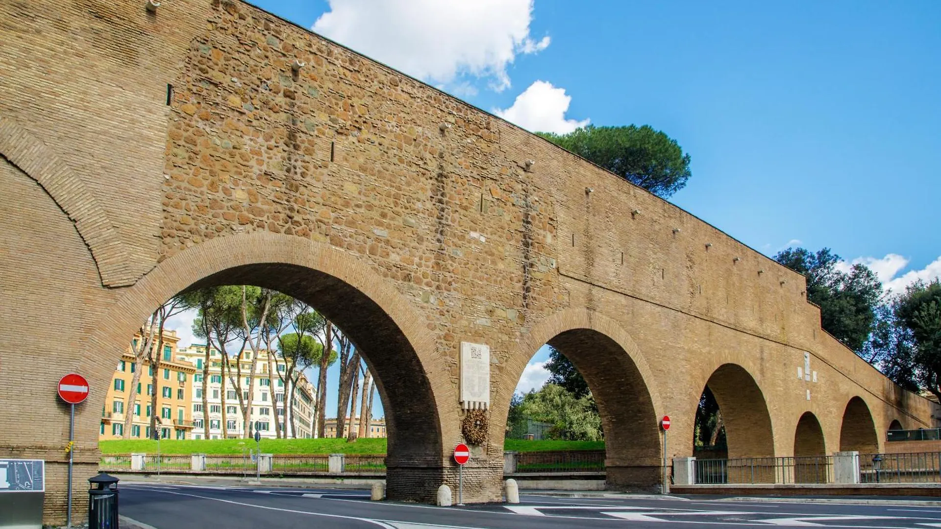 Porta Castello Charme Apartment Rome